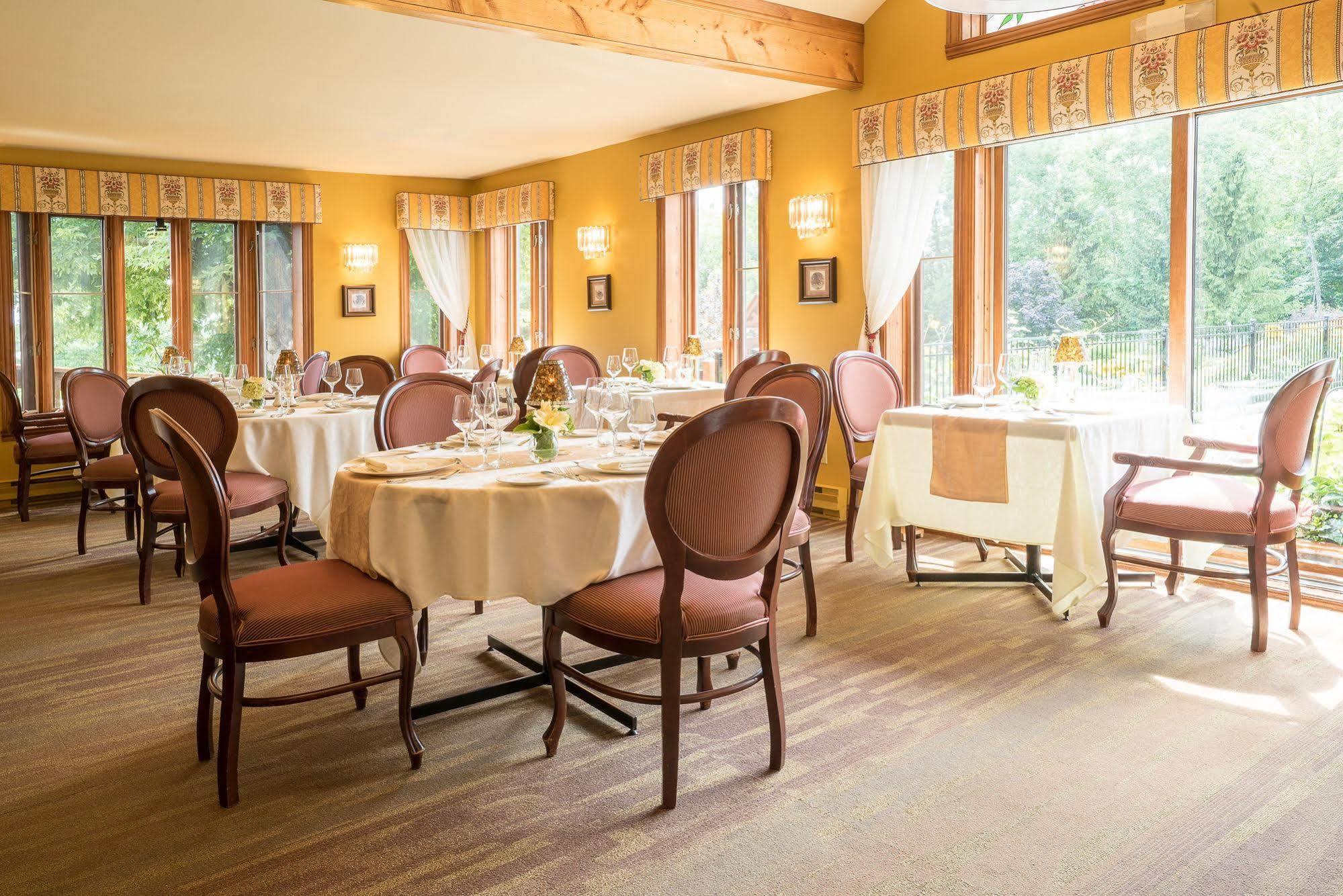 Auberge Des Gallant Rigaud Luaran gambar